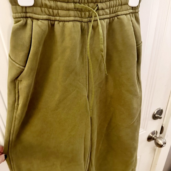 Lululemon High Rise Wide Leg Crop Loungeful Pants Sz 2 - Picture 3 of 12